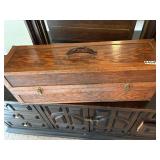 Arrow storage box with arrows