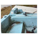 Paddle boat with lift