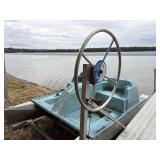 Paddle boat with lift