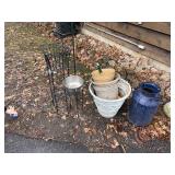 Plant pots