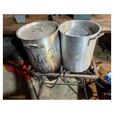 Bayou Classic aluminum stockpots designed for large-scale boiling and steaming