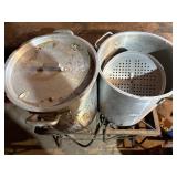 Bayou Classic aluminum stockpots designed for large-scale boiling and steaming