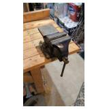 workbench vise