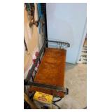 Cute vintage entry bench
