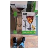 lot of balloon and Claret wine glasses