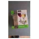 lot of balloon and Claret wine glasses