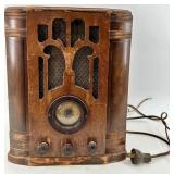 National Union Vintage Tube Radio - Wooden Cabinet