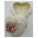 Capodimonte Style Vase & Lidded Bowl With Pink Roses - Oyster Shell