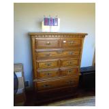 Dresser drawer. As shown. CASH ON SITE ONLY. PICKUP IS TUESDAY MAY 19TH FROM 11 AM TO 4 PM. REGARDLESS WHAT THE SCHEDULE STATES.