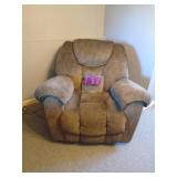 Rocker/Recliner chair. As shown. CASH ON SITE ONLY. PICKUP IS TUESDAY MAY 19TH FROM 11 AM TO 4 PM. REGARDLESS WHAT THE SCHEDULE STATES.