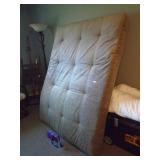 Queen size futon mattress. Good condition. As shown. CASH ON SITE ONLY. PICKUP IS TUESDAY MAY 19TH FROM 11 AM TO 4 PM. REGARDLESS WHAT THE SCHEDULE STATES.