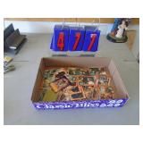 Vintage 1977 Starwars trading cards. Very nice condition. Approx 40 to 50 in the box. As shown. CASH ON SITE ONLY. PICKUP IS TUESDAY MAY 19TH FROM 11 AM TO 4 PM. REGARDLESS WHAT THE SCHEDULE STATES.