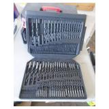 Drill & driver kit. As shown. Approx 200 pieces. CASH ON SITE ONLY. PICKUP IS TUESDAY MAY 19TH FROM 11 AM TO 4 PM. REGARDLESS WHAT THE SCHEDULE STATES.
