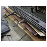 Universal Broadmore Rose Storage Bed - KING - Needs Repair