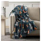 NEW Member’s Mark Festive Pattern Holiday Throw Blanket - Puppies with Presents