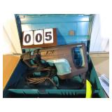 Makita 20 lb Demolition Hammer
