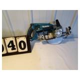 Makita Cordless 7.25 Circular Saw #XSR01 - tool only