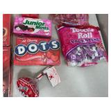 Assorted Candy, Cella