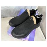 New Skechers Memory Foam Shoes - Size 5.5