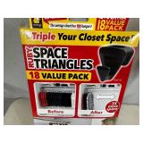 New Pack of 18 Ruby Space Triangles For Closet Organization