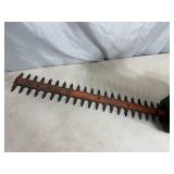16 inch Black and Decker Electric Hedge / Bush Trimmer