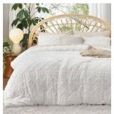 Queen White Comforter Set $79.99 Retail - Brand New