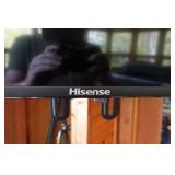 Hisense 32A4H 32" LED LCD TV with Swivel Wall Mount