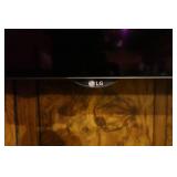 LG OLED65B6P 65" OLED TV with Wall Mount