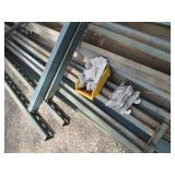 Pallet rack with 2 8