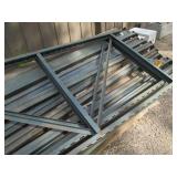 Pallet rack with 2 8