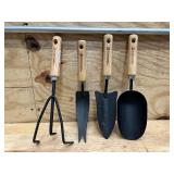 Corona gardening tools (lot of 4)