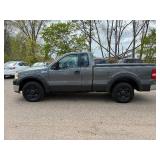 2006 FORD F-150 XL *No Accidents Reported* (NO RESERVE)