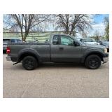 2006 FORD F-150 XL *No Accidents Reported* (NO RESERVE)