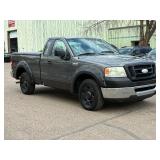 2006 FORD F-150 XL *No Accidents Reported* (NO RESERVE)
