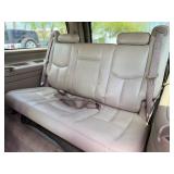 2004 CHEVROLET SUBURBAN 1500 LT (NO RESERVE)