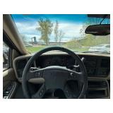 2004 CHEVROLET SUBURBAN 1500 LT (NO RESERVE)