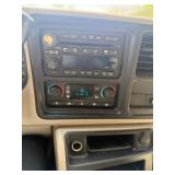 2004 CHEVROLET SUBURBAN 1500 LT (NO RESERVE)