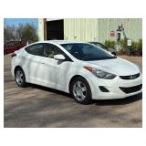 2013 HYUNDAI ELANTRA GLS *No Accidents Reported* (NO RESERVE)