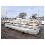 1998 Premier Pontoon with 45 HP Honda 4 Stroke
