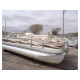 1998 Premier Pontoon with 45 HP Honda 4 Stroke