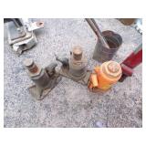 4 Hydraulic Jacks