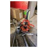 Ridgid® 300 Series Pipe Threader with Filings Bucket