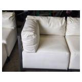Sectiojnal Couch w/Foot Rest