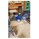 Bluebird Gasoline Power Rake PR22H5FBA