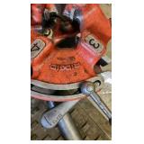 Ridgid® 300 Series Pipe Threader with Filings Bucket