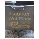 Commercial Rubbermaid Mop Bucket with Ringer