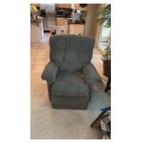 Power Lift Chair / reclinder.