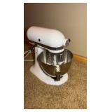 Kitchen Aid stand mixer