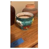 (9) Pottery pieces