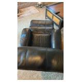 FLEXSTEEL Recliner H 40” x L 3’ x W 34”